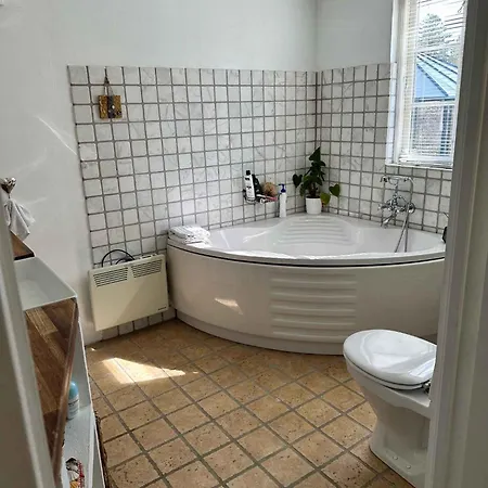 Lovely Bright Summer House Close To Hornbaek,